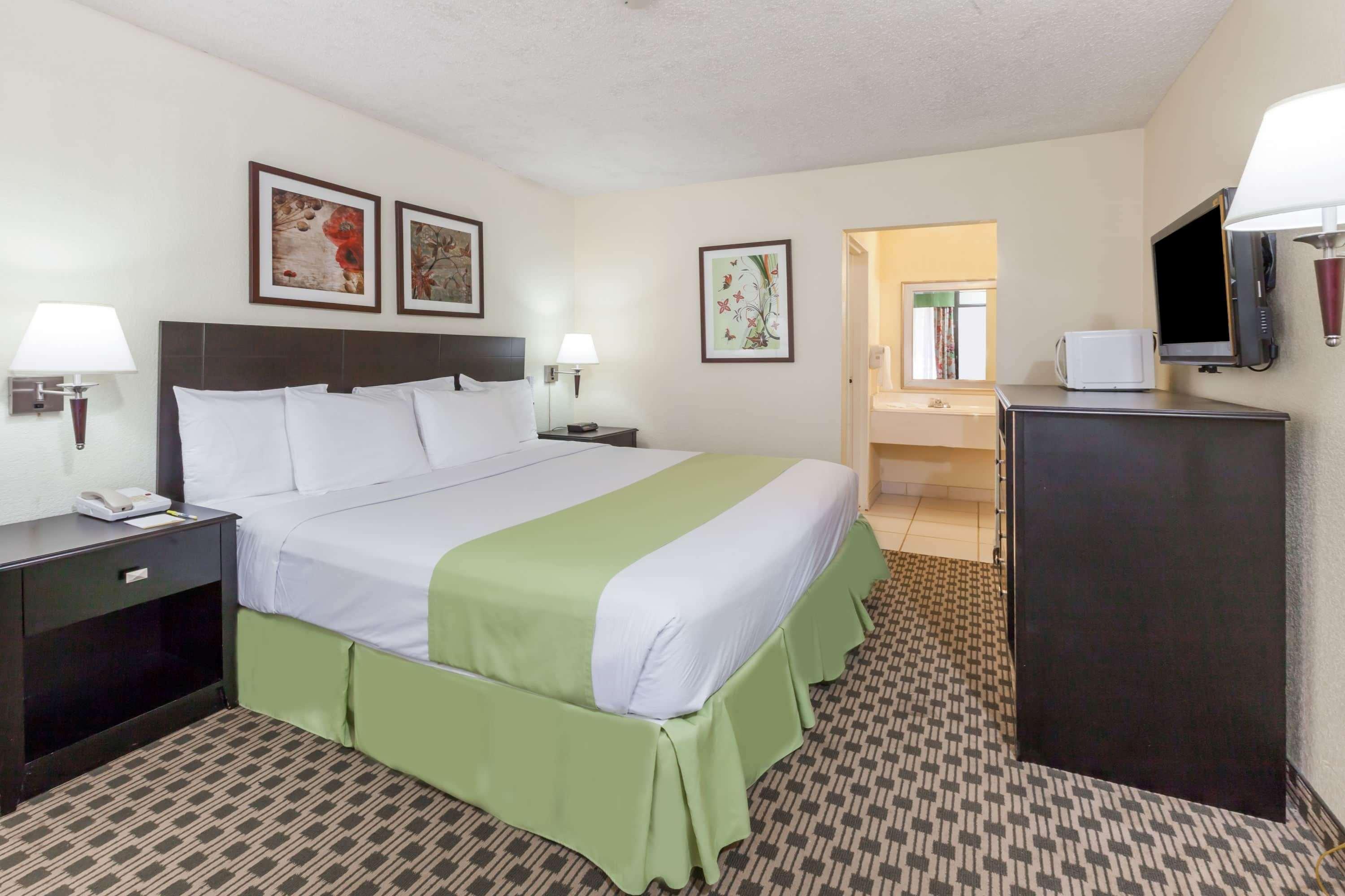 Days Inn By Wyndham Irving Grapevine Dfw Airport North Eksteriør bilde