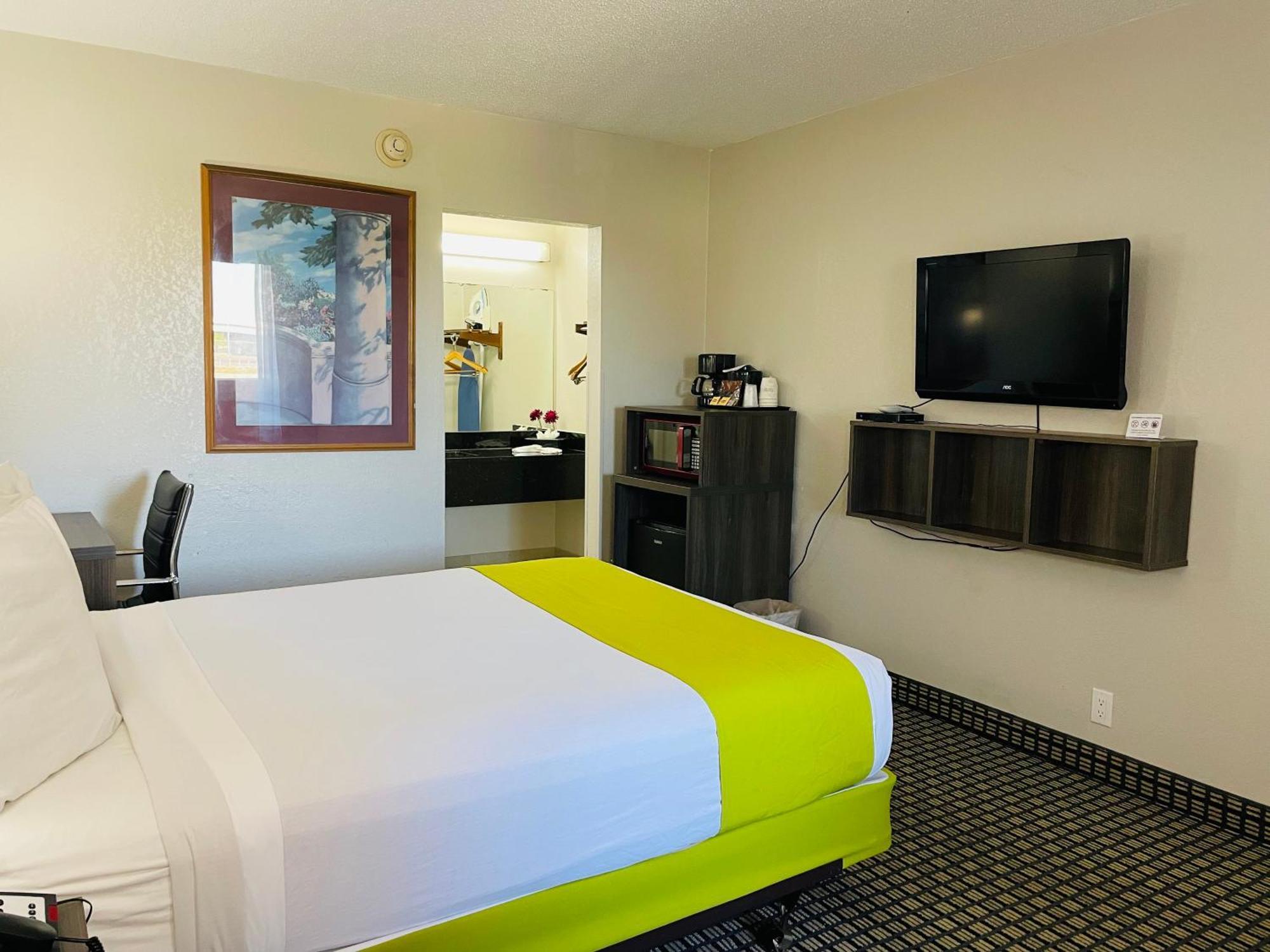 Days Inn By Wyndham Irving Grapevine Dfw Airport North Eksteriør bilde