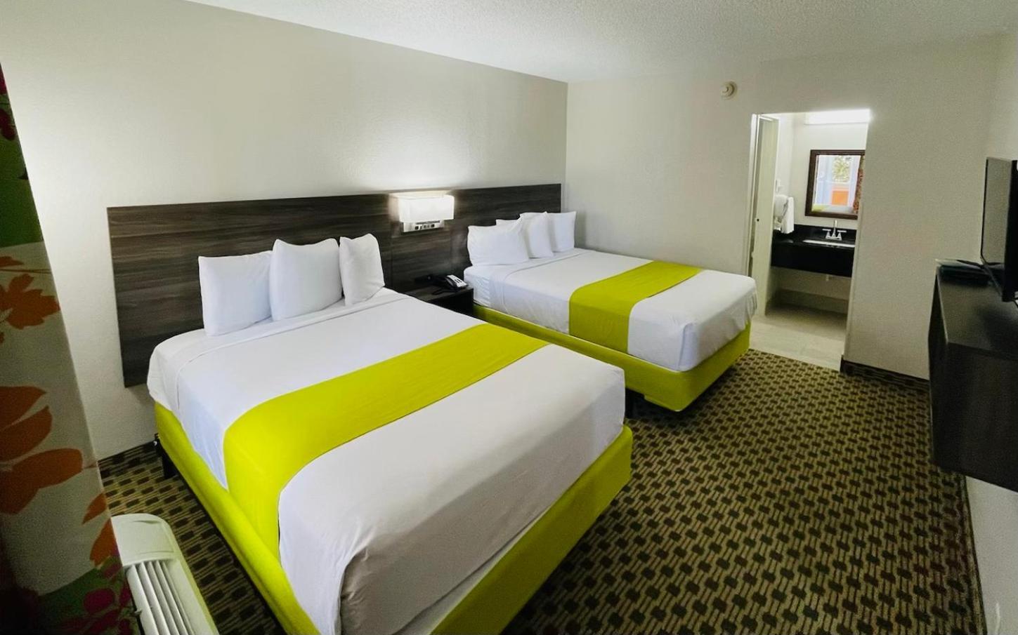 Days Inn By Wyndham Irving Grapevine Dfw Airport North Eksteriør bilde