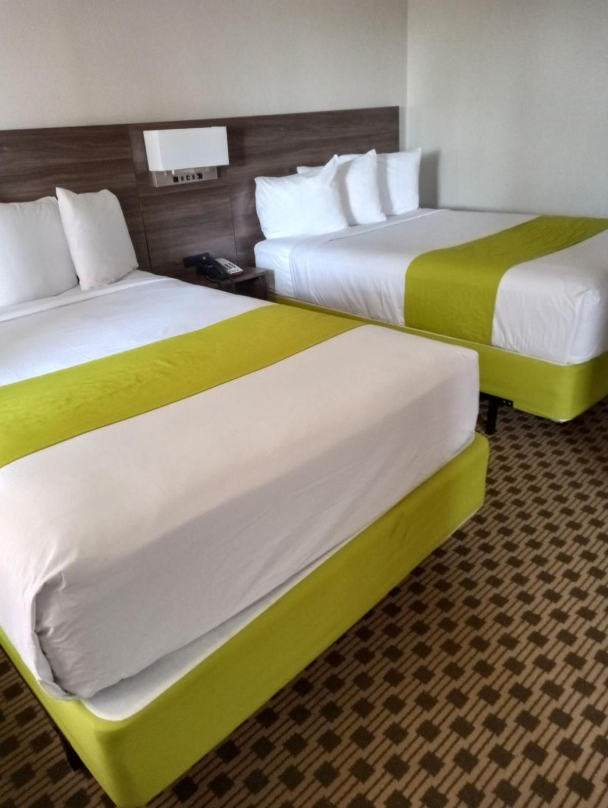 Days Inn By Wyndham Irving Grapevine Dfw Airport North Eksteriør bilde