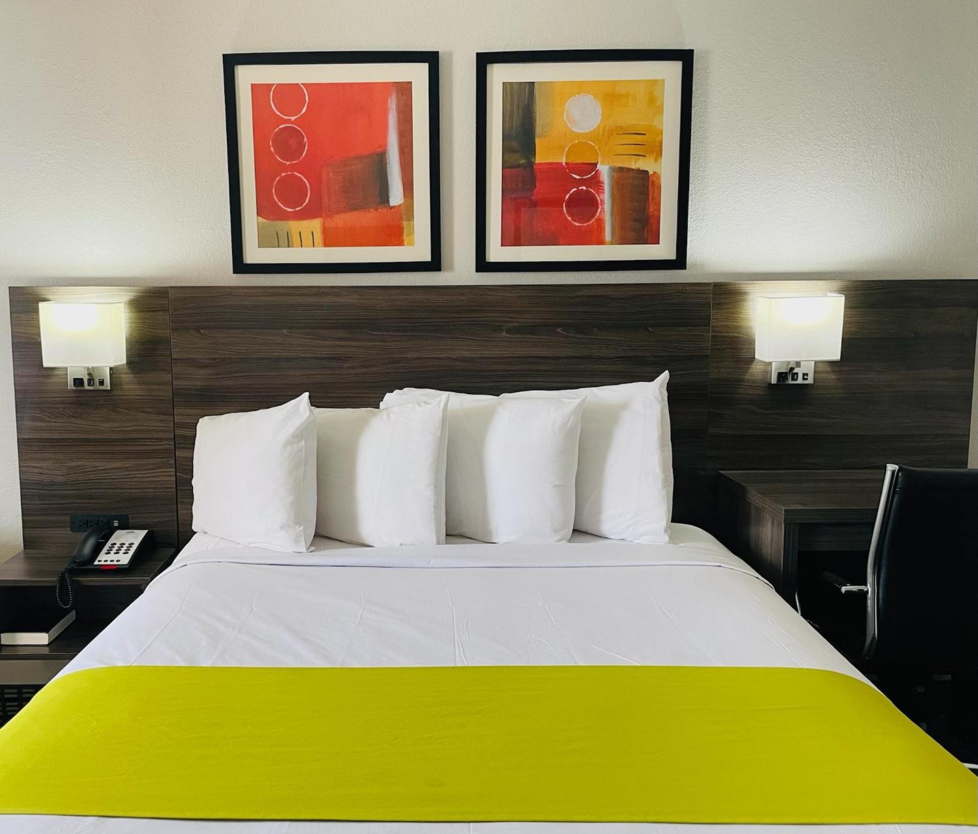 Days Inn By Wyndham Irving Grapevine Dfw Airport North Eksteriør bilde